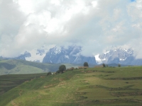Magnifique vue montagne et nuages tibétains - Garzê ou Gānzī