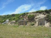 Tombes sur les hauteur de Ganzi