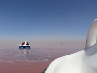 pedalo sur le lac rose de Namake