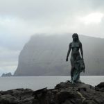 mikladalur statue femme feroe