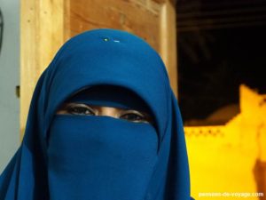 femme egyptienne voilee avec le niqab