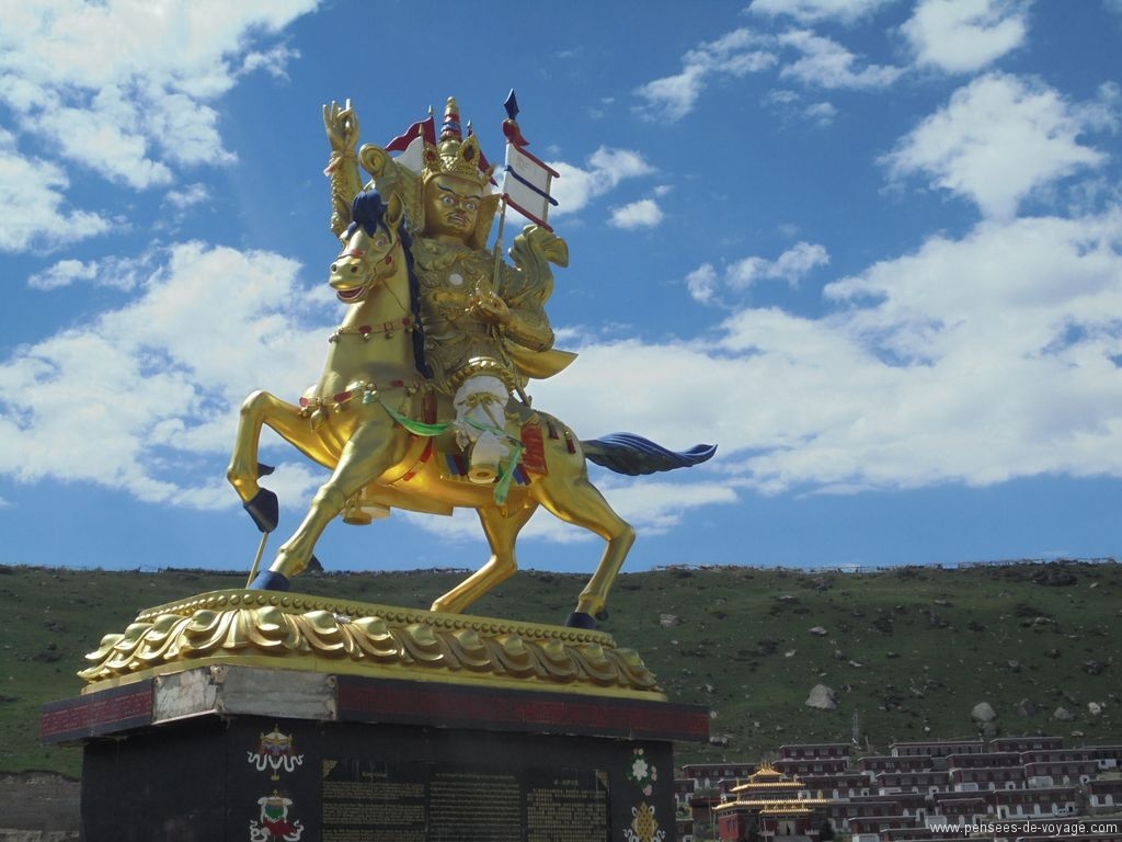 king-gesar-dzogchen-statue