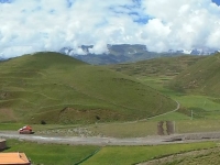 Panorama colline de Garzê Gānzī