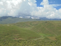 Ruine et collines de Ganzi